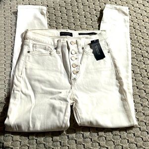 NWT Banana republic, white high-rise, skinny jeans with button detail